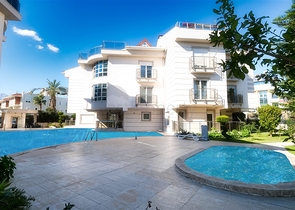 Пентхаус с 4 спальнями в 200 метрах от пляжей Коньяалты