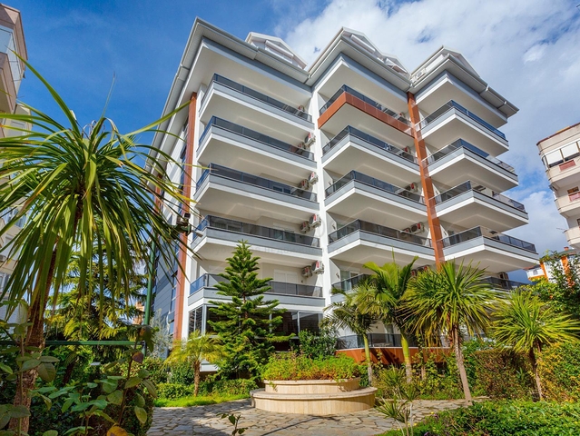 Меблированная квартира в центре Алании на аренду