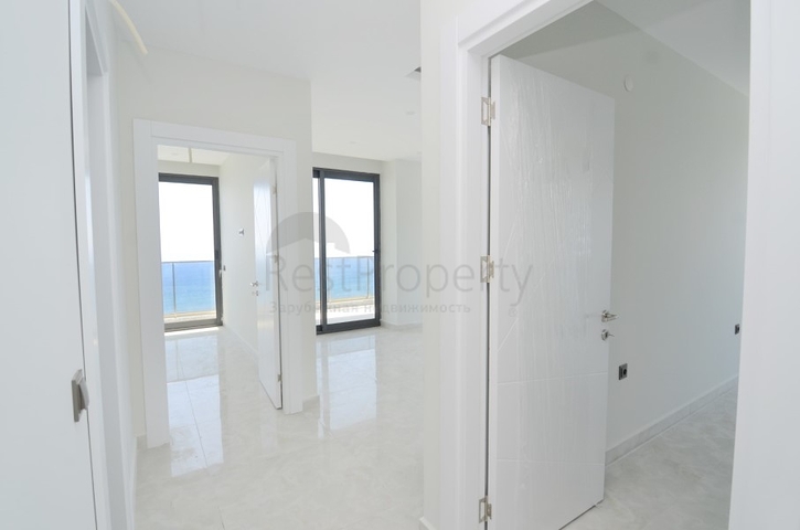 Трехкомнатная квартира с видом на море