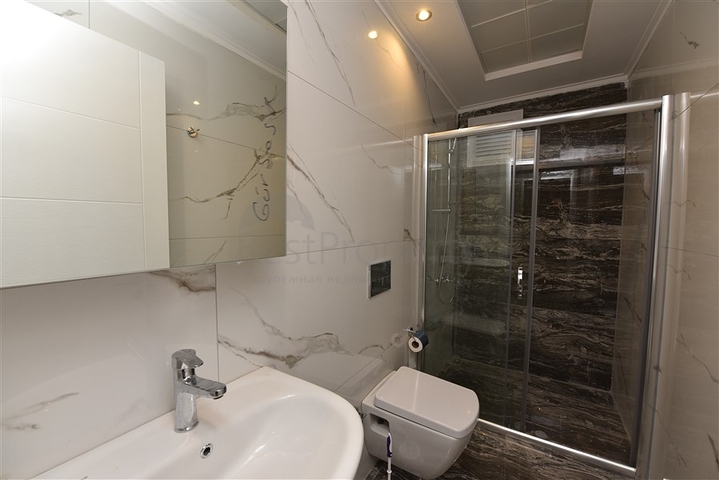 Меблированный пентхаус планировки 2+1