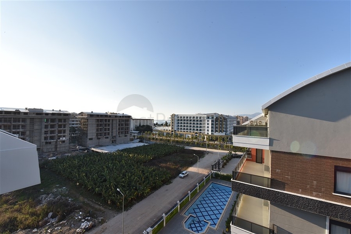 Меблированный пентхаус планировки 2+1