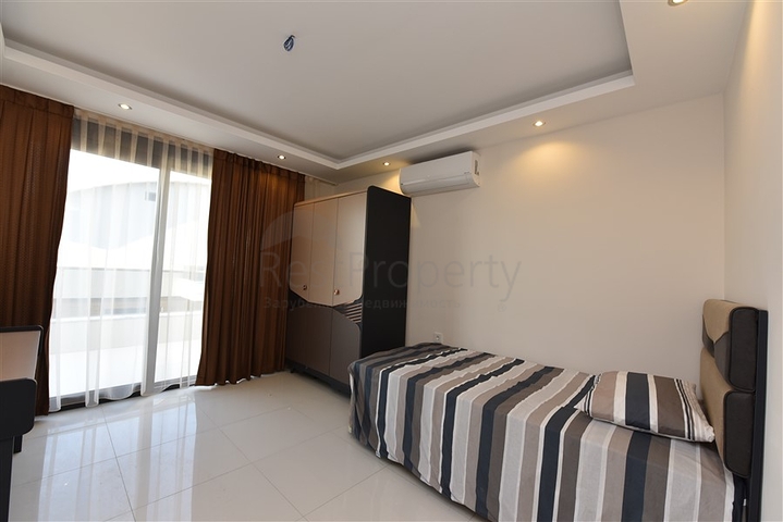 Меблированный пентхаус планировки 2+1