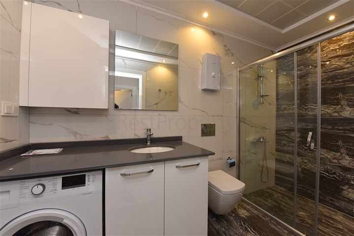 Меблированный пентхаус планировки 2+1