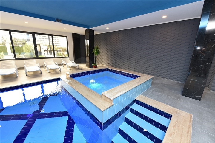 Меблированный пентхаус планировки 2+1