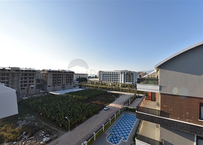 Меблированный пентхаус планировки 2+1