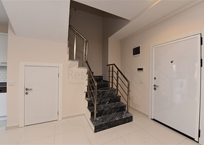 Меблированный пентхаус планировки 2+1