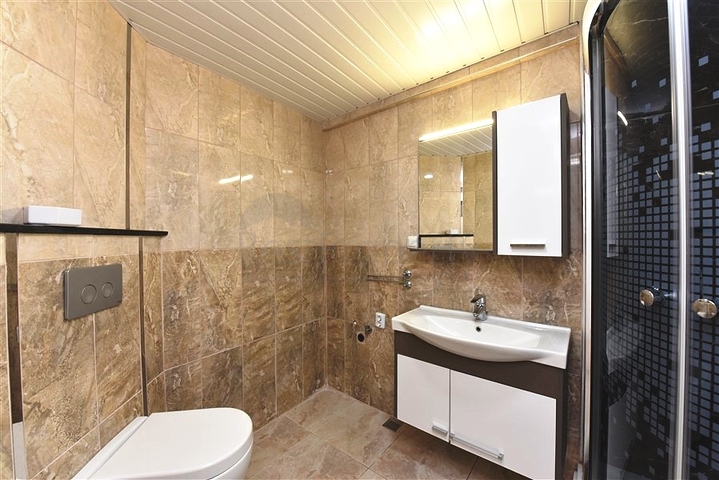 Трехкомнатная квартира в районе Тосмур