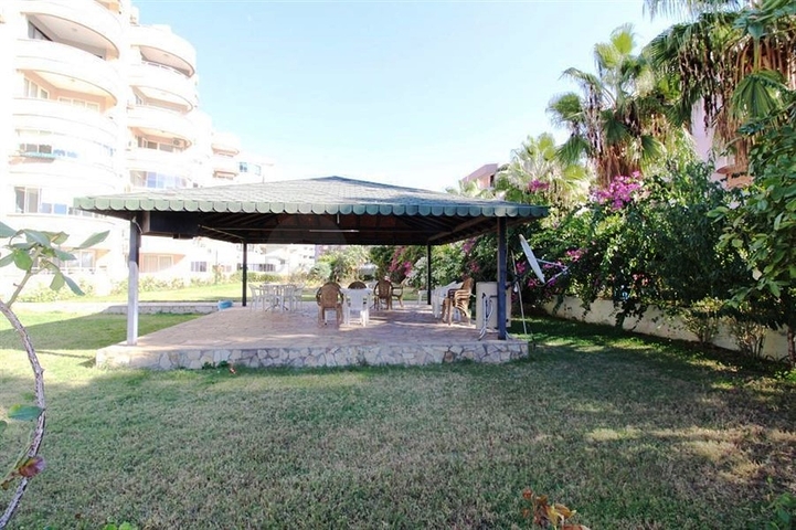 Трехкомнатная квартира в районе Тосмур