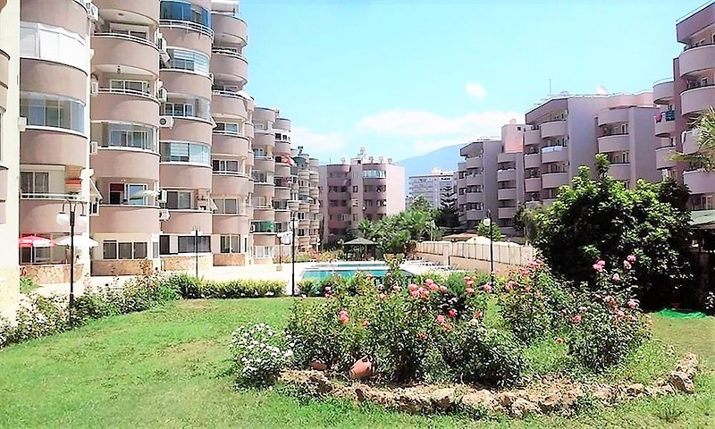 Трехкомнатная квартира в районе Тосмур