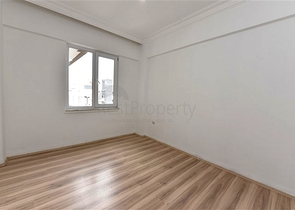 Трехкомнатная квартира в районе Тосмур