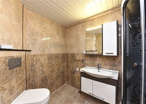 Трехкомнатная квартира в районе Тосмур