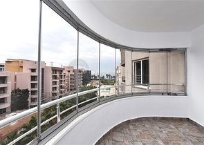 Трехкомнатная квартира в районе Тосмур