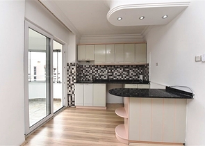 Трехкомнатная квартира в районе Тосмур