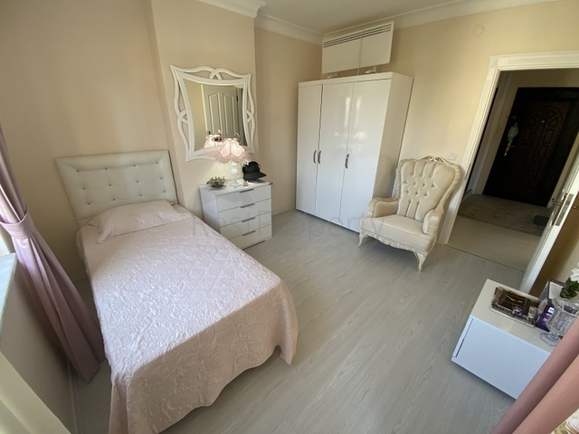 Трехкомнатная квартира в Махмутларе