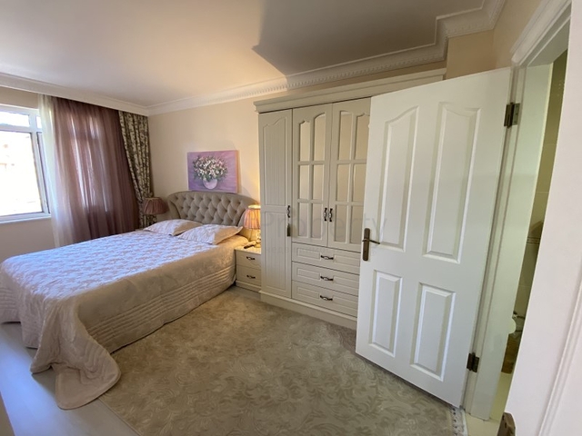 Трехкомнатная квартира в Махмутларе