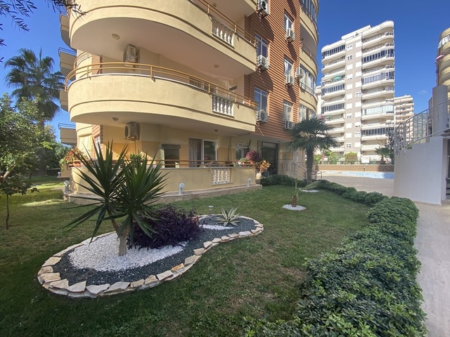 Трехкомнатная квартира в Махмутларе