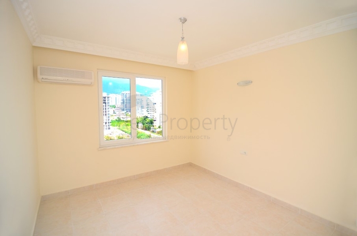 Пентхаус планировки 4+1 в районе Махмутлар