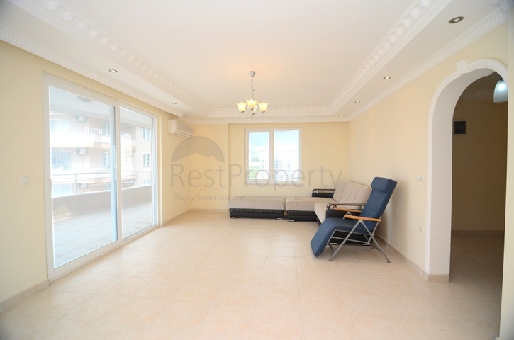 Пентхаус планировки 4+1 в районе Махмутлар