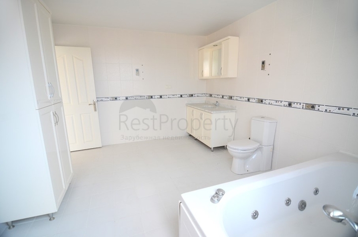 Пентхаус планировки 4+1 в районе Махмутлар