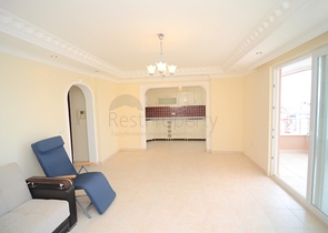 Пентхаус планировки 4+1 в районе Махмутлар