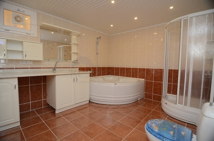 Трехкомнатная квартира в районе Махмутлар