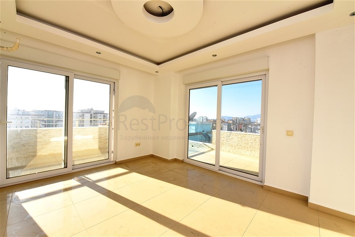 Пентхаус планировки 3+1 в районе Махмутлар