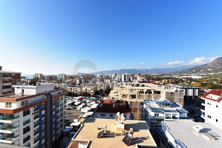 Пентхаус планировки 3+1 в районе Махмутлар