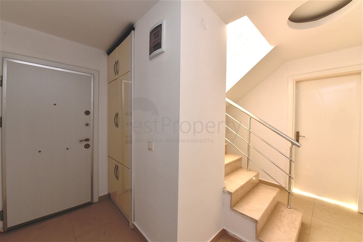 Пентхаус планировки 3+1 в районе Махмутлар