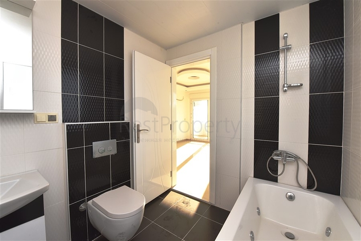 Пентхаус планировки 3+1 в районе Махмутлар