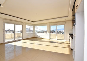 Пентхаус планировки 3+1 в районе Махмутлар