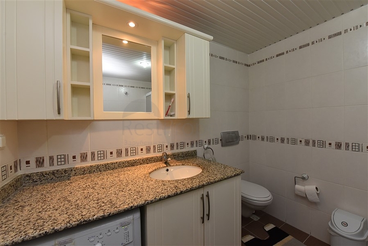 Трехкомнатная квартира на аренду в Махмутларе