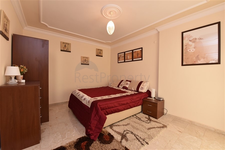 Трехкомнатная квартира на аренду в Махмутларе