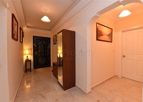 Трехкомнатная квартира на аренду в Махмутларе