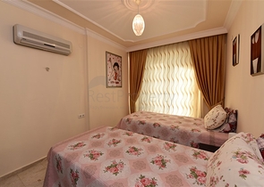 Трехкомнатная квартира на аренду в Махмутларе