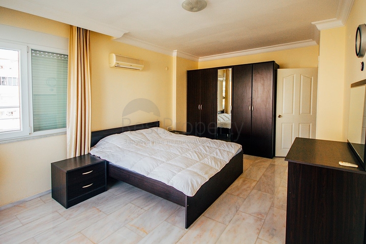 Большой пентхаус с видом на море и горы