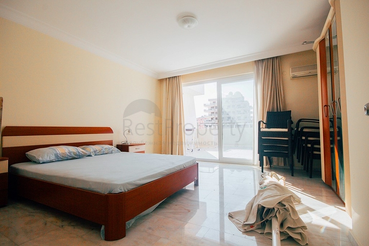 Большой пентхаус с видом на море и горы