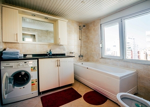 Большой пентхаус с видом на море и горы