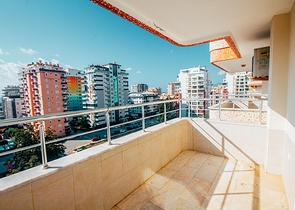 Большой пентхаус с видом на море и горы