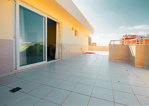 Большой пентхаус с видом на море и горы