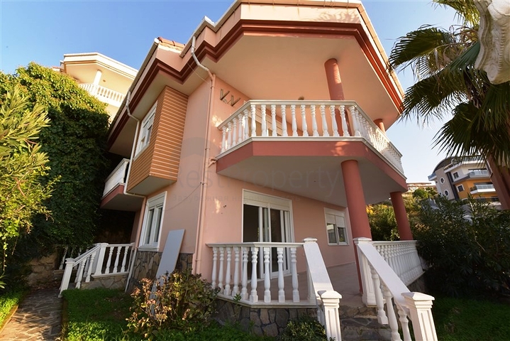 Двухэтажная вилла планировки 3+2