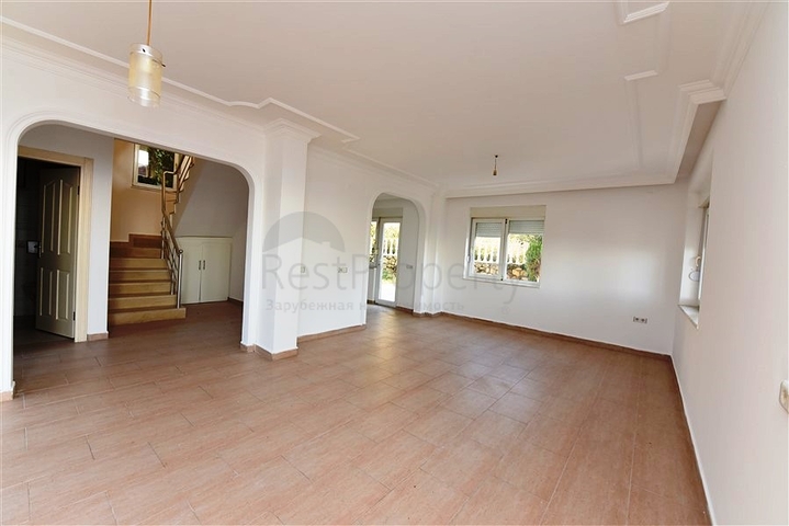 Двухэтажная вилла планировки 3+2