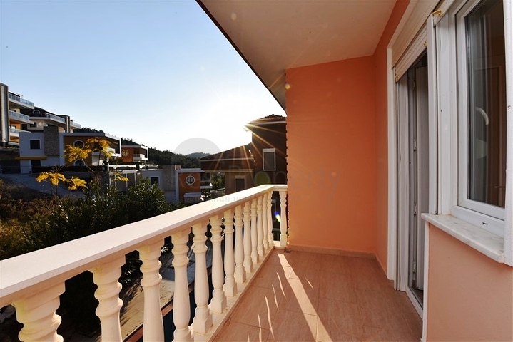 Двухэтажная вилла планировки 3+2