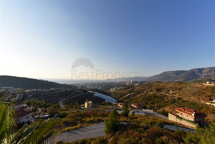 Двухэтажная вилла планировки 3+2