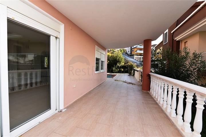 Двухэтажная вилла планировки 3+2