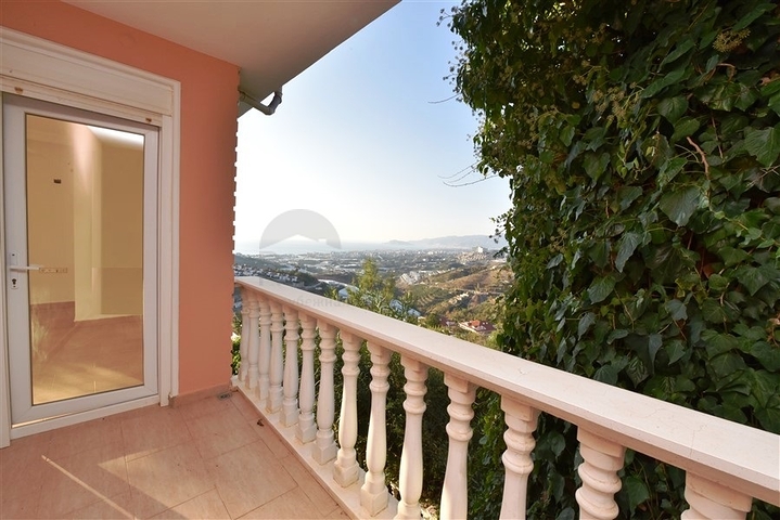 Двухэтажная вилла планировки 3+2