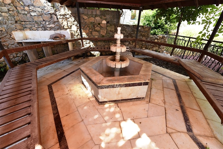 Квартиры и торговое помещение в районе Джикджилли