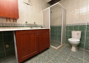 Квартиры и торговое помещение в районе Джикджилли