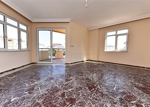 Квартиры и торговое помещение в районе Джикджилли