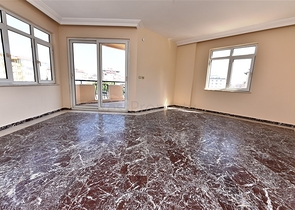 Квартиры и торговое помещение в районе Джикджилли