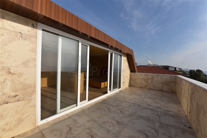 Пентхаус планировки 4+1 в районе Кестель